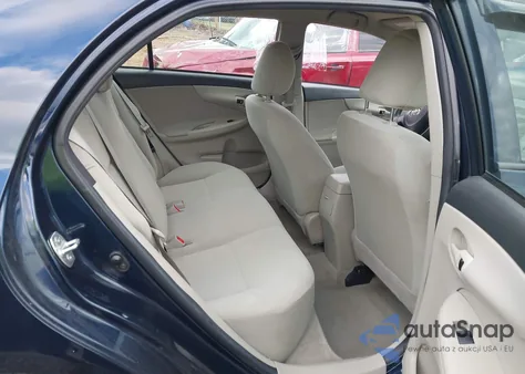 2013 Toyota Corolla S/Le из США, поврежденный, VIN 2T1BU4EE8DC092849